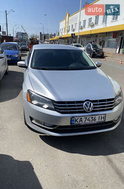 Седан Volkswagen Passat 2015 в Киеве