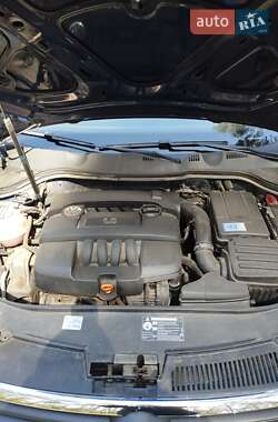 Универсал Volkswagen Passat 2005 в 