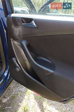 Универсал Volkswagen Passat 2005 в 