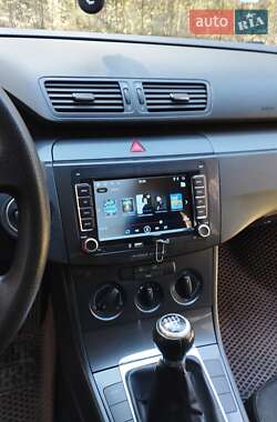 Универсал Volkswagen Passat 2005 в 
