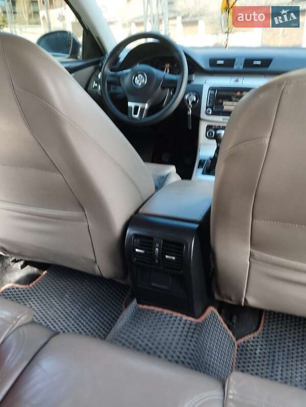 Універсал Volkswagen Passat 2009 в Стрию