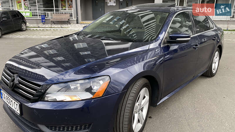 Седан Volkswagen Passat 2013 в Києві