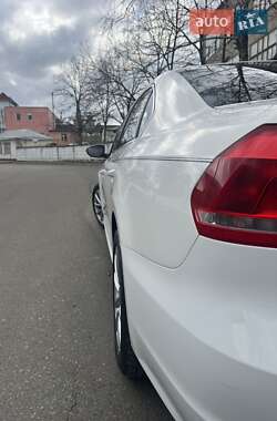 Седан Volkswagen Passat 2012 в 