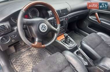 Універсал Volkswagen Passat 2001 в 