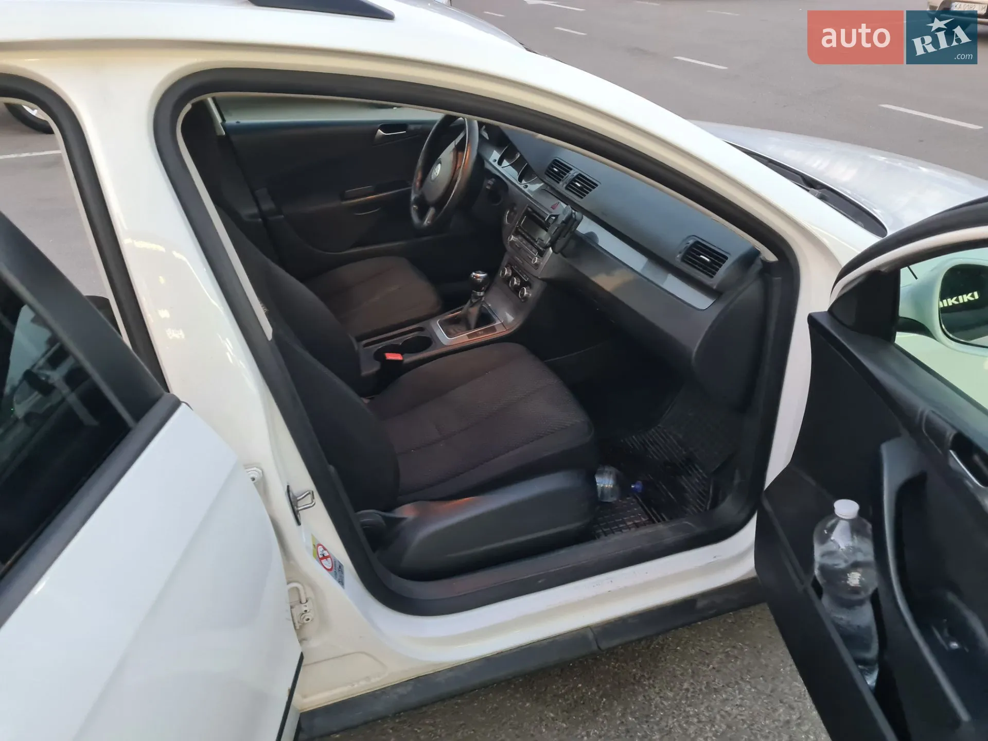 2010 Volkswagen Passat - мініатюра 15