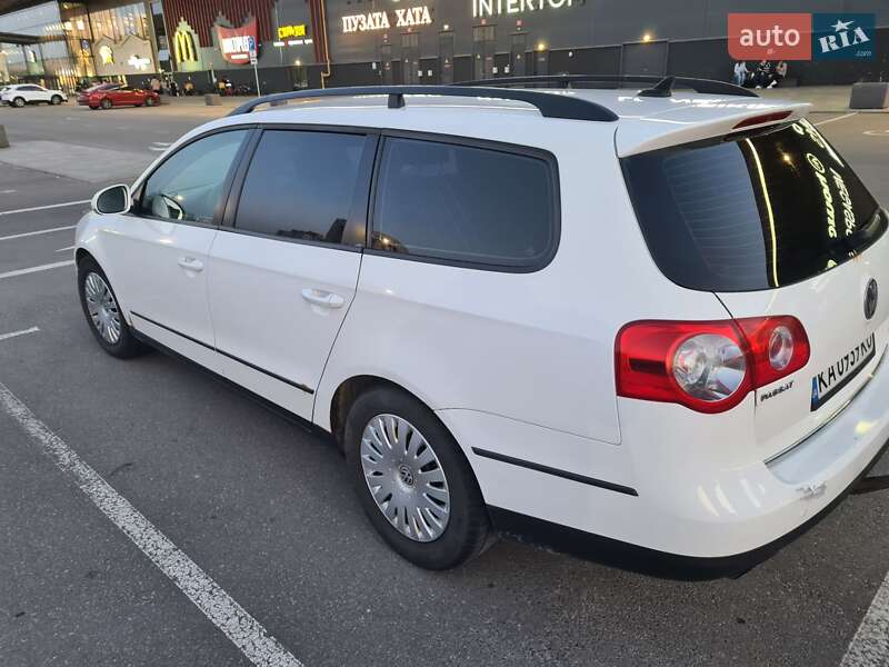 Універсал Volkswagen Passat 2010 в Києві