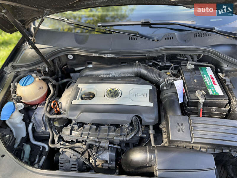 Седан Volkswagen Passat 2010 в Одесі