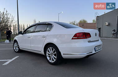 Седан Volkswagen Passat 2011 в 