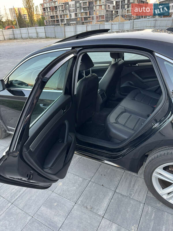 Седан Volkswagen Passat 2014 в Киеве