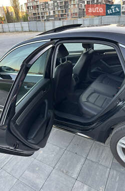 Седан Volkswagen Passat 2014 в 