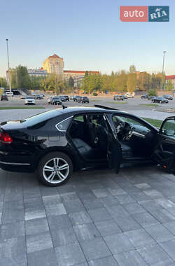Седан Volkswagen Passat 2014 в 