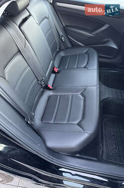 Седан Volkswagen Passat 2014 в 