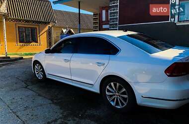 Седан Volkswagen Passat 2013 в 