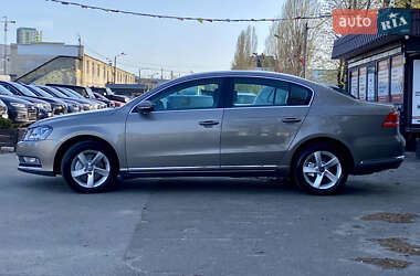 Седан Volkswagen Passat 2011 в 