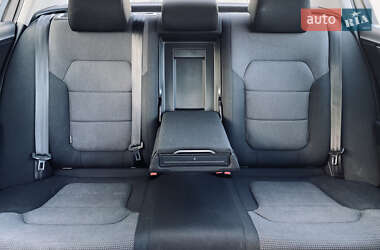Седан Volkswagen Passat 2011 в 