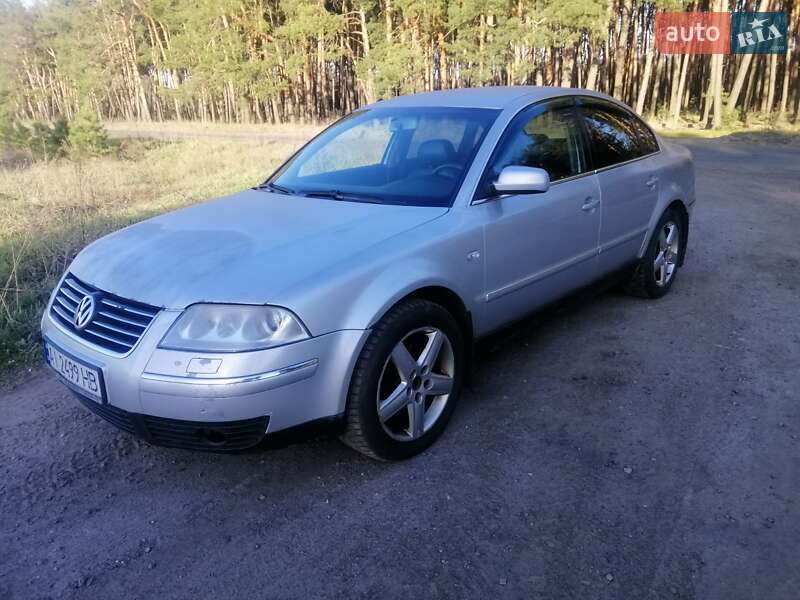Седан Volkswagen Passat 2003 в Киеве