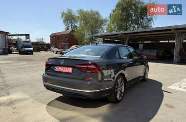Седан Volkswagen Passat 2017 в 