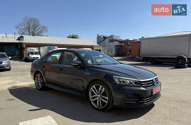 Седан Volkswagen Passat 2017 в 