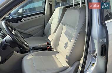 Седан Volkswagen Passat 2015 в 