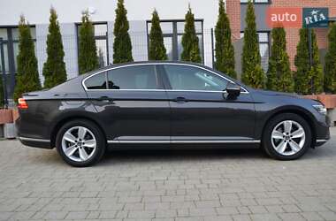 Седан Volkswagen Passat 2020 в 