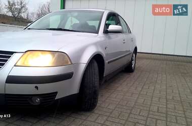 Седан Volkswagen Passat 2002 в Києві