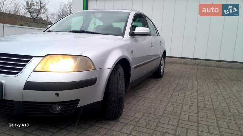 Седан Volkswagen Passat 2002 в 