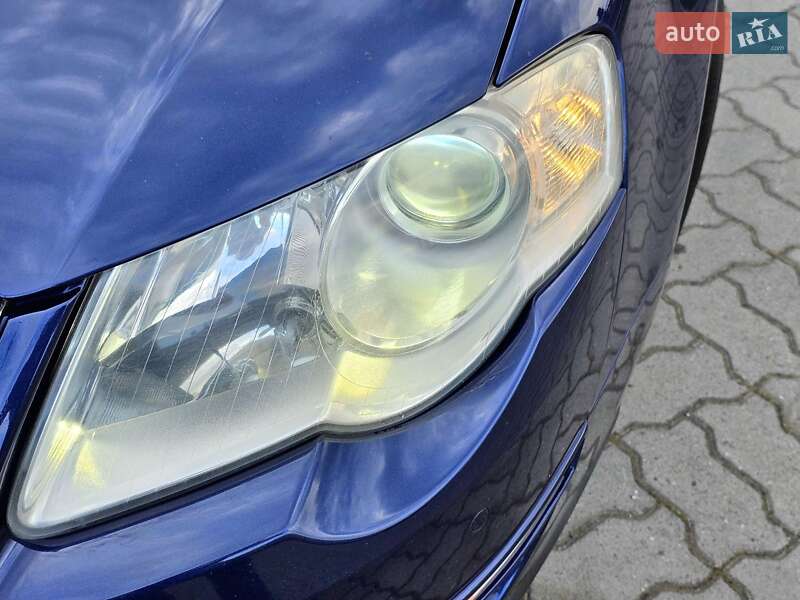 Универсал Volkswagen Passat 2009 в Стрые