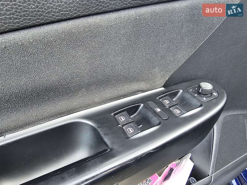 Универсал Volkswagen Passat 2009 в Стрые