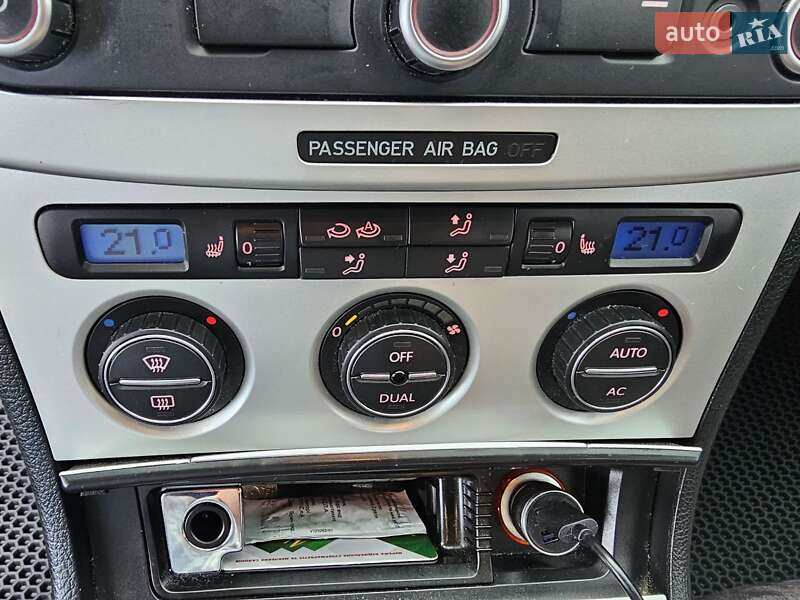 Универсал Volkswagen Passat 2009 в Стрые