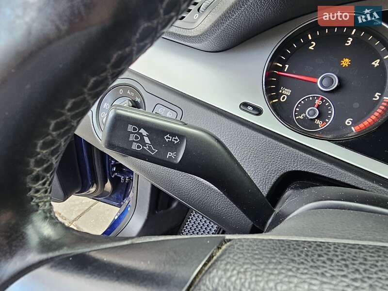 Универсал Volkswagen Passat 2009 в Стрые