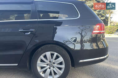 Универсал Volkswagen Passat 2011 в 
