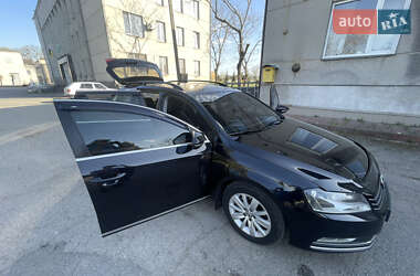 Универсал Volkswagen Passat 2011 в 