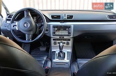 Універсал Volkswagen Passat 2013 в 