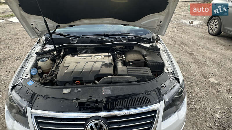 Универсал Volkswagen Passat 2010 в Люботине