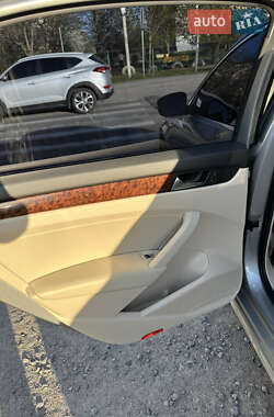 Седан Volkswagen Passat 2012 в 