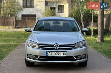 Седан Volkswagen Passat 2012 в 