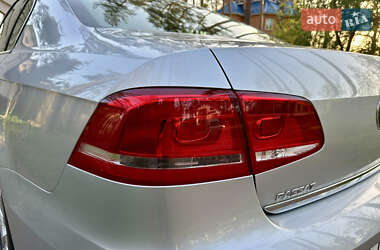 Седан Volkswagen Passat 2012 в 