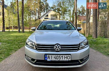 Седан Volkswagen Passat 2012 в 