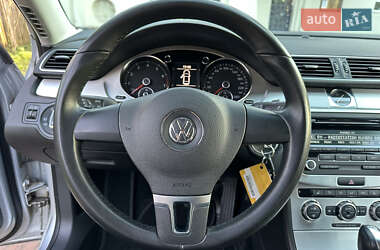 Седан Volkswagen Passat 2012 в 
