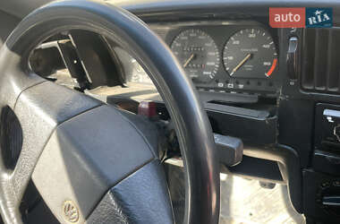 Седан Volkswagen Passat 1989 в 