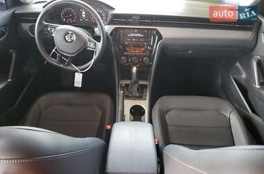Седан Volkswagen Passat 2020 в 