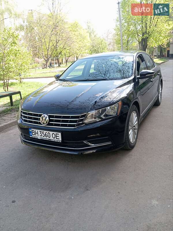 Седан Volkswagen Passat 2015 в Лозовой