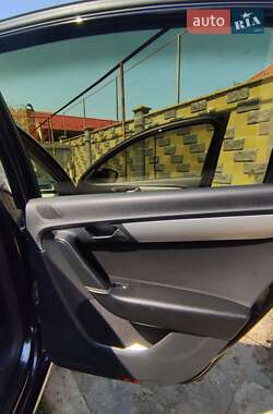 Седан Volkswagen Passat 2012 в 