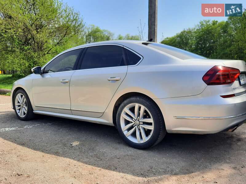Седан Volkswagen Passat 2017 в Ивано-Франковске фото 4 Седан Volkswagen Passat 2017 в Ивано-Франковске