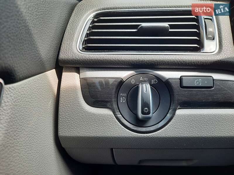 Седан Volkswagen Passat 2017 в Ивано-Франковске фото 12 Седан Volkswagen Passat 2017 в Ивано-Франковске