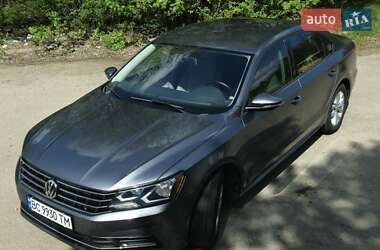 Седан Volkswagen Passat 2017 в 