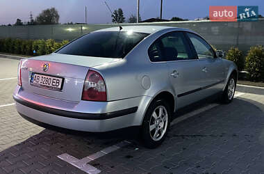 Седан Volkswagen Passat 2002 в 