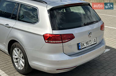 Універсал Volkswagen Passat 2018 в 