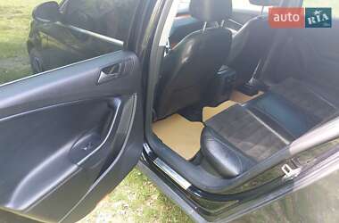 Седан Volkswagen Passat 2010 в 
