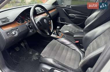 Седан Volkswagen Passat 2005 в 